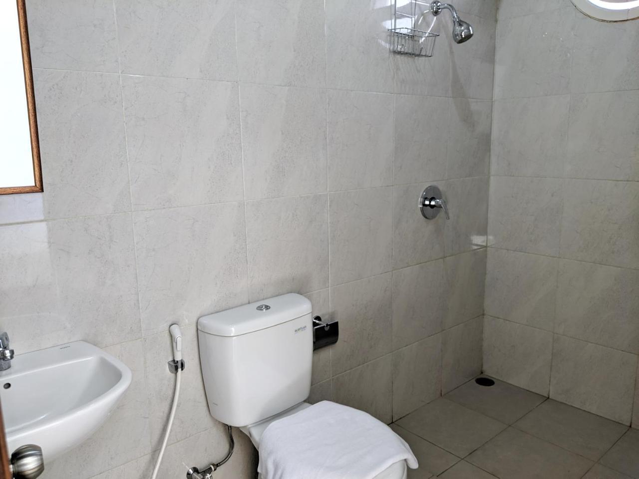My Home By Flat06 Jakarta Luaran gambar